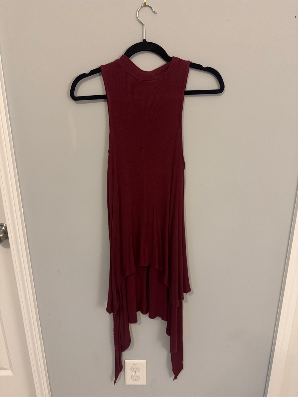 Rue21 Burgundy Sleeveless Asymmetrical Hanky Hem Top